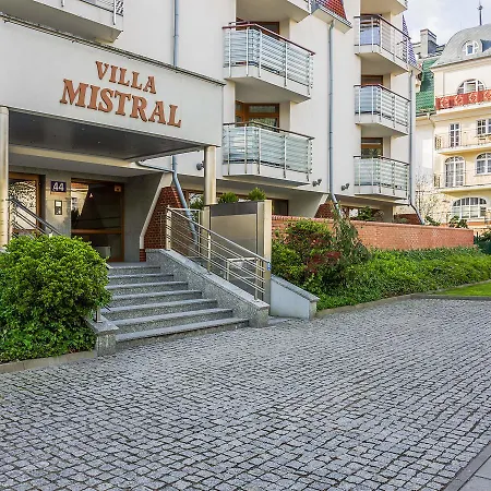 アパート Vacationclub - Mistral 13 シフィノウイシチェ